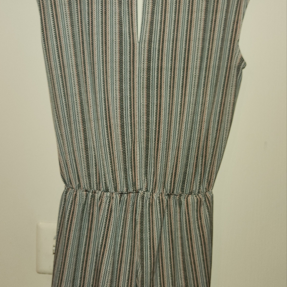BCBGeneration ROMPER - Picture 2 of 4